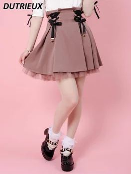 Japán stílusú Rojita Tied szív alakú medálszegély Vékony szövet A-vonalú szoknya Édes aranyos lányok Lolita fekete rövid szoknya