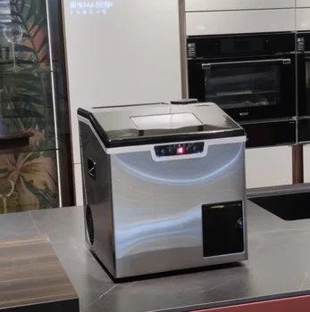 Automatikus hordozható elektromos kis jégkészítő gép borotvával Hordozható mini háztartási otthon 15-20kg / nap Érintőpad