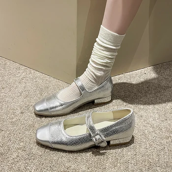 Cipő Alacsony sarkú cipő Alkalmi női tornacipők Oxfords Női Modis szögletes lábujj Sekély száj klumpák Platform lakások Bőr Sarkú cipő 2023