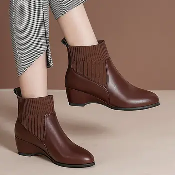 Új női rövid csizma kerek orrú és vastag sarkú cipővel 2023 telére, valamint bársony slip-on rugalmas bőr kötött Q431